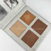 Huda Beauty- 3d Highlighter
