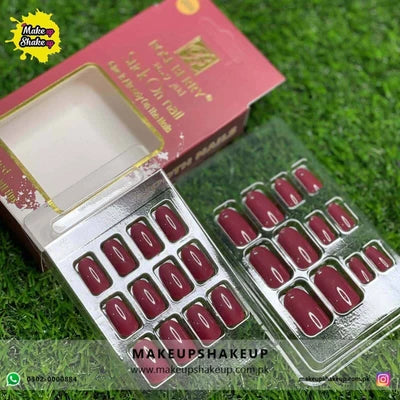 Roseberry Stick On Nails ( BR04)